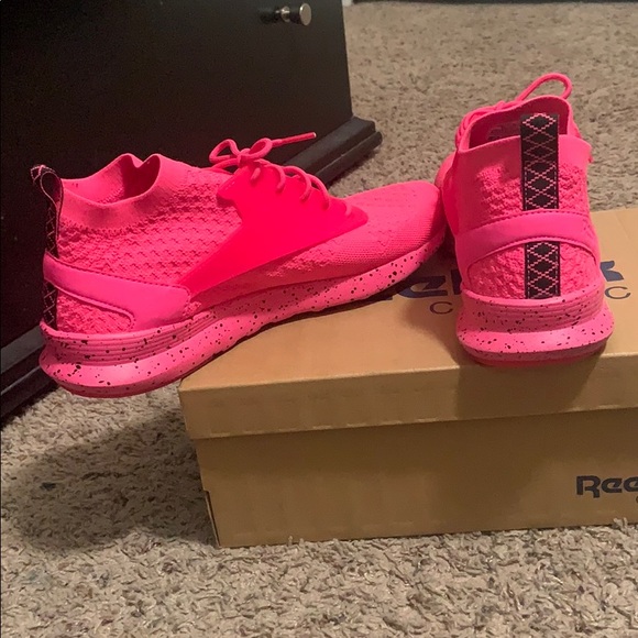 Reebok - Picture 6 of 6